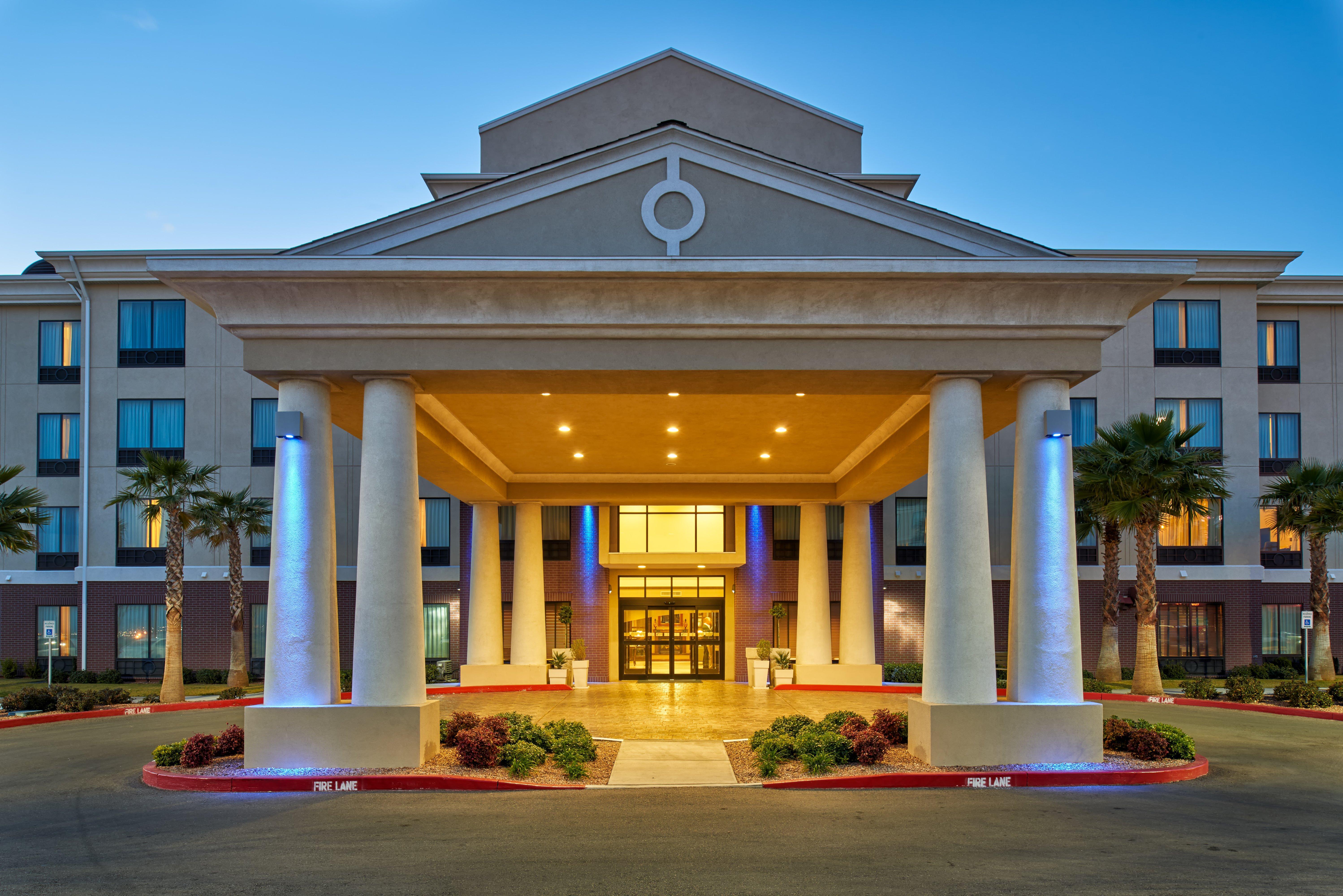 Holiday Inn Express & Suites El Paso Airport By Ihg Bagian luar foto