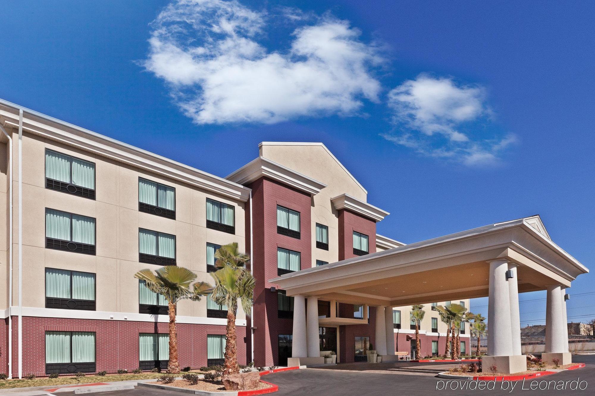 Holiday Inn Express & Suites El Paso Airport By Ihg Bagian luar foto
